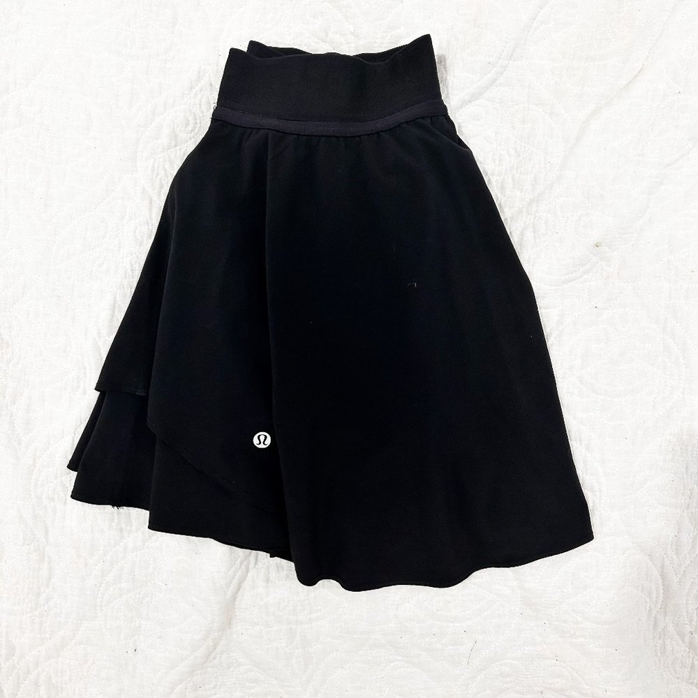 lululemon black court rivals tennis skirt (long) (like new) (size 6)